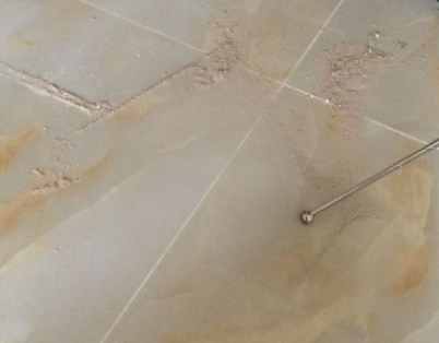 上饶瓷砖空鼓维修公司分享粘合剂选择不当在瓷砖铺贴过程中可能导致以下问题